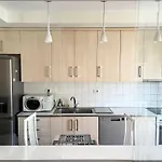 Rolling - Near Blloku * Τίρανα