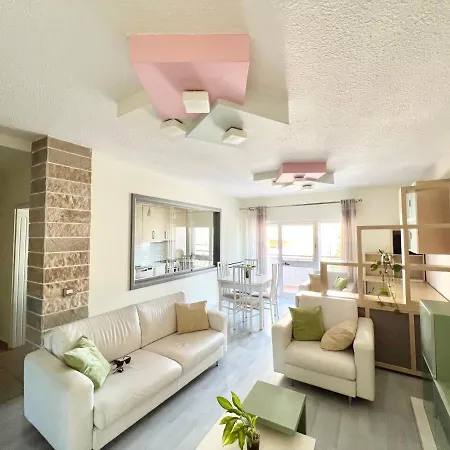 Rolling - Near Blloku Апартаменты Тирана