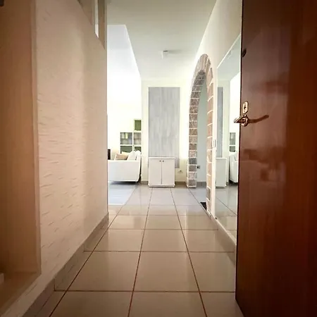 Rolling - Near Blloku *