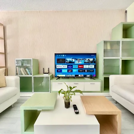 Rolling - Near Blloku