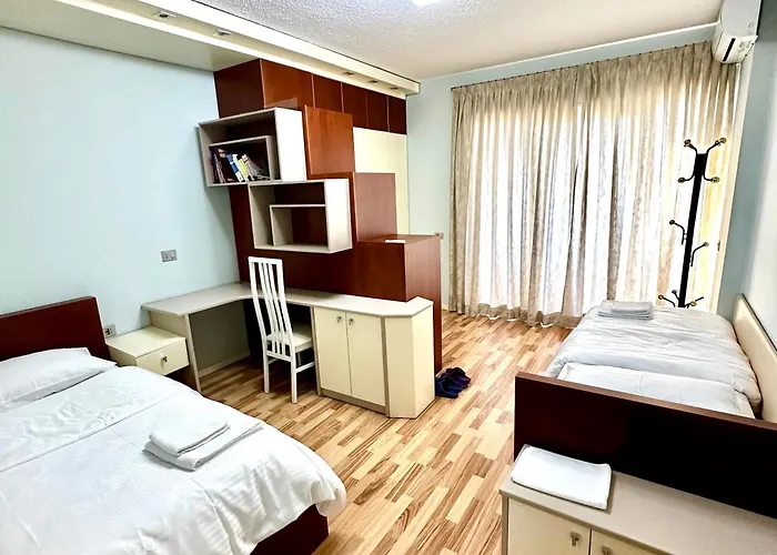 Rolling - Near Blloku Lägenhet